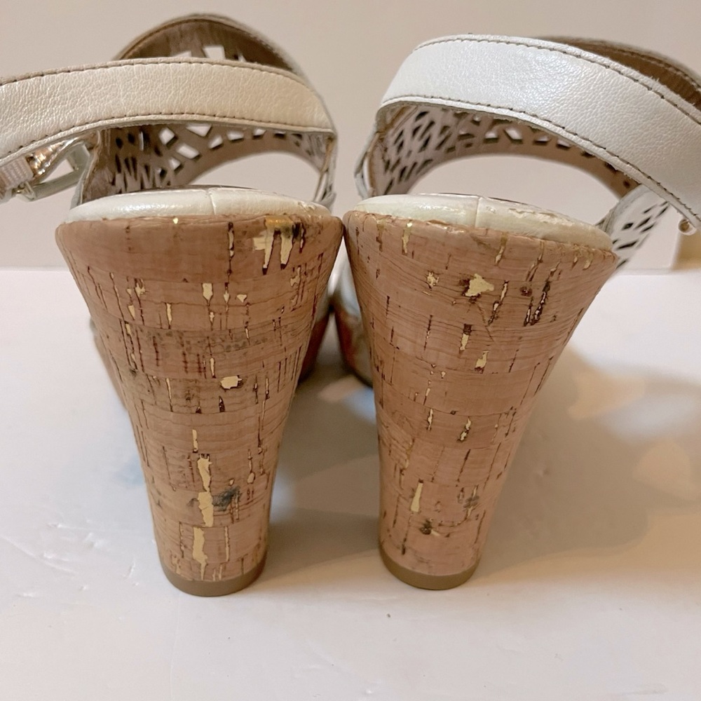 SOFFT White Leather Chunky Cork Heels Size 8.5 - Picture 8 of 10